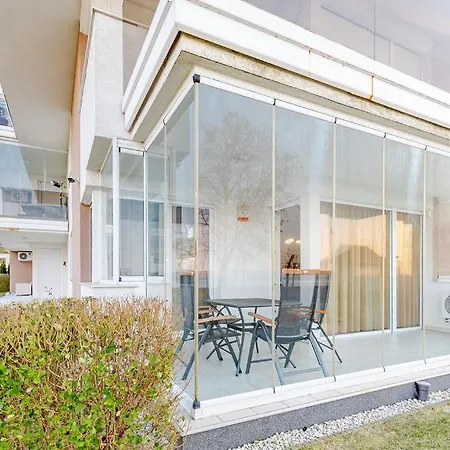Ezuestpart By Bltn Apartment